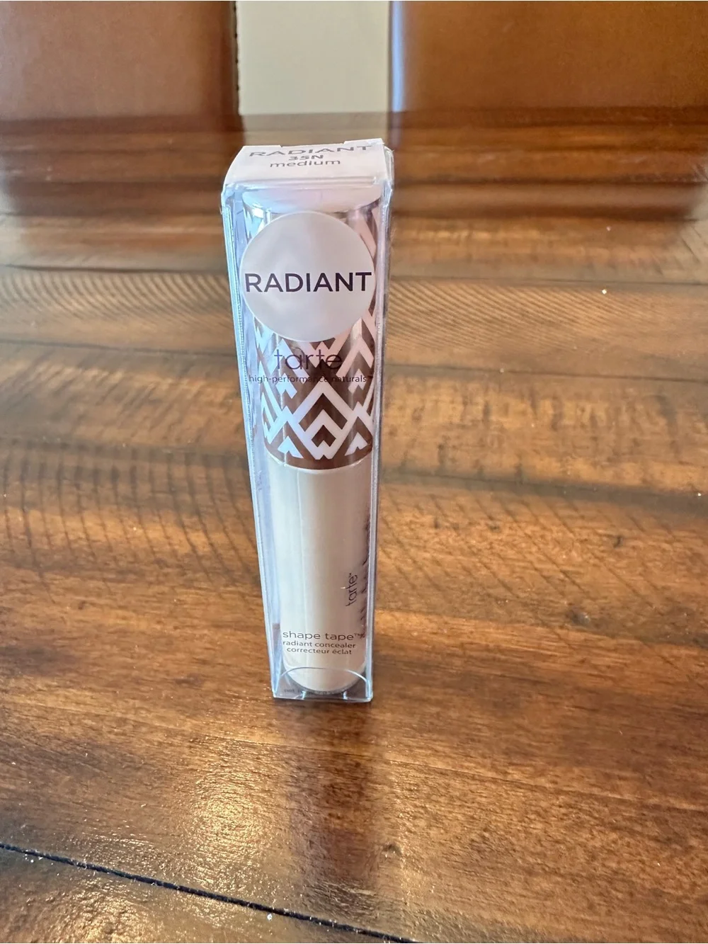 Tarte Shape Tape Radiant Concealer -35N medium